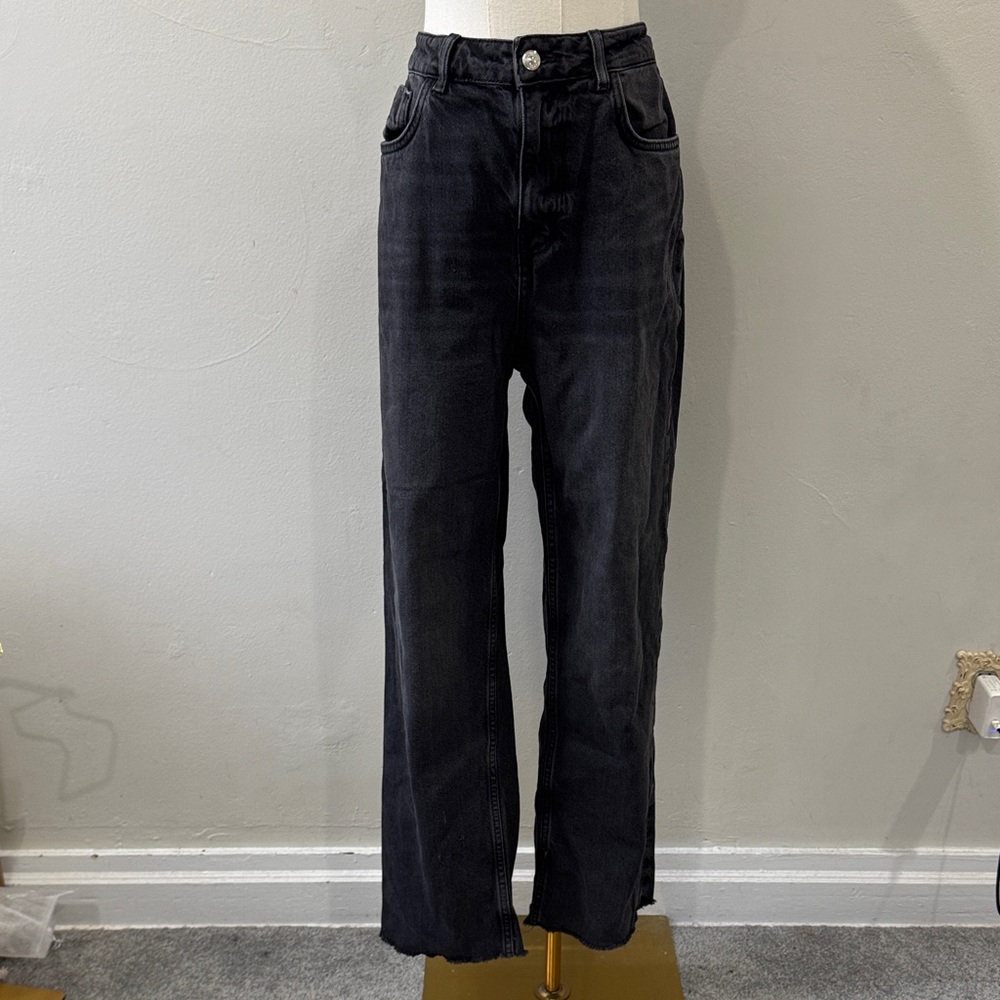 ZARA Raw Hem Wide-Leg Jeans – Size 8 (EUR 40) – Inseam 27” - Picture 3 of 9